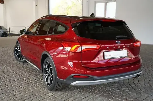 Używany Ford Focus Active 150 KM (110 kW) 2019 Czerwony Kombi