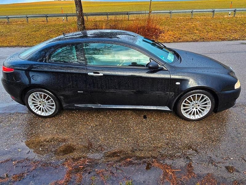 Gebraucht Alfa Romeo GT Progression 166 PS (122 kW) 2004 Schwarz Coupé