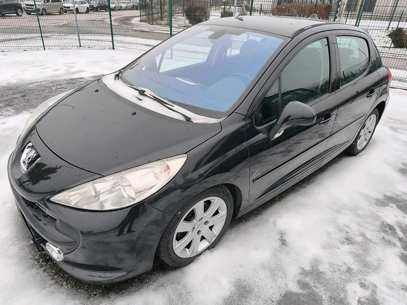 Gebraucht Peugeot 207 120 PS (88 kW) 2009 Schwarz Kleinwagen