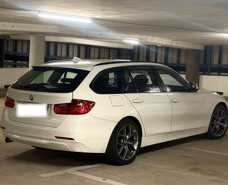 Gebraucht BMW 316 116 PS (85 kW) 2015 Weiß Kombi