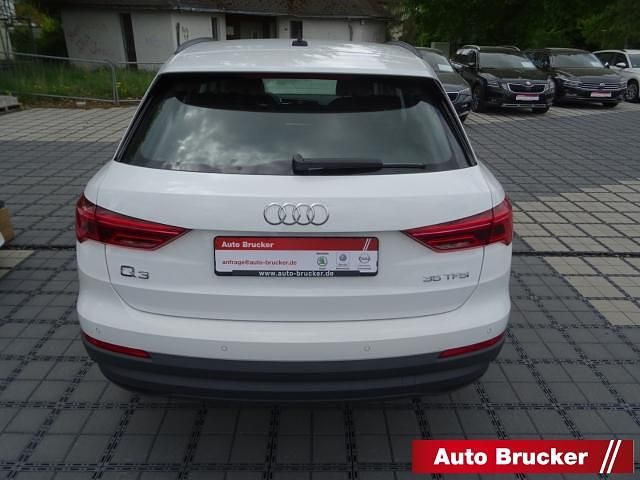 Gebraucht Audi Q3 Ambiente 150 PS (110 kW) 2022 Weiss SUV
