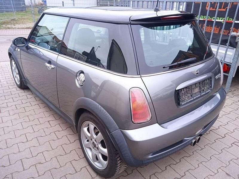 Usado Mini Cooper S 163 HP (119 kW) 2002 Cinzento Citadino