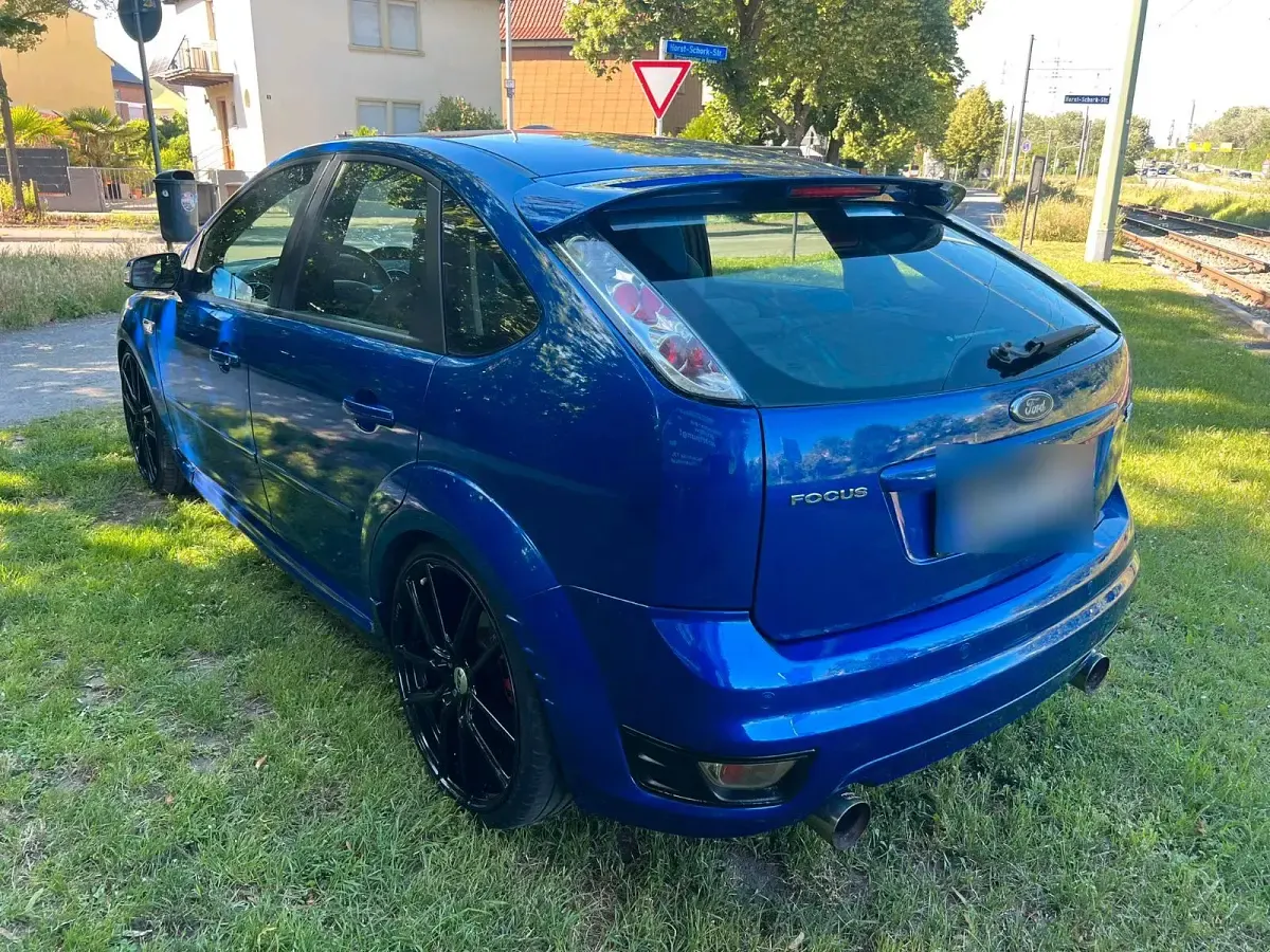Gebraucht Ford Focus ST 226 PS (166 kW) 2006 Blau Limousine