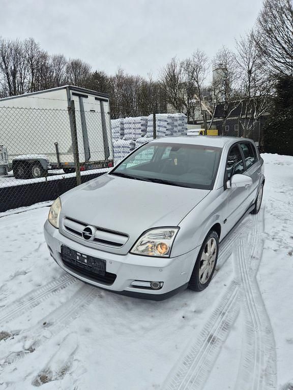 Gebraucht Opel Signum Cosmo 155 PS (114 kW) 2003 Silber Kleinwagen