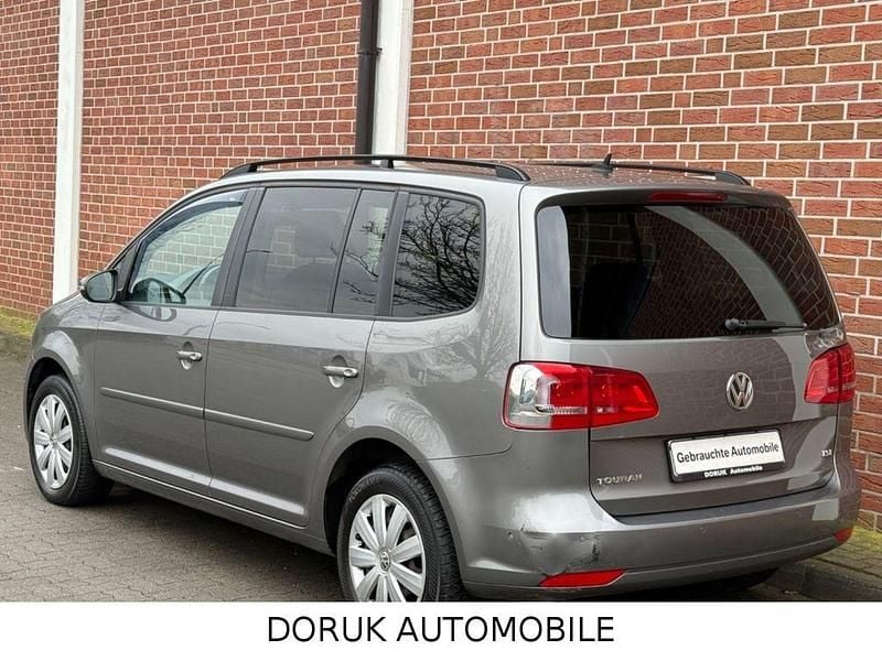 Gebraucht VW Touran 140 PS (102 kW) 2011 Grau Van / Kleinbus