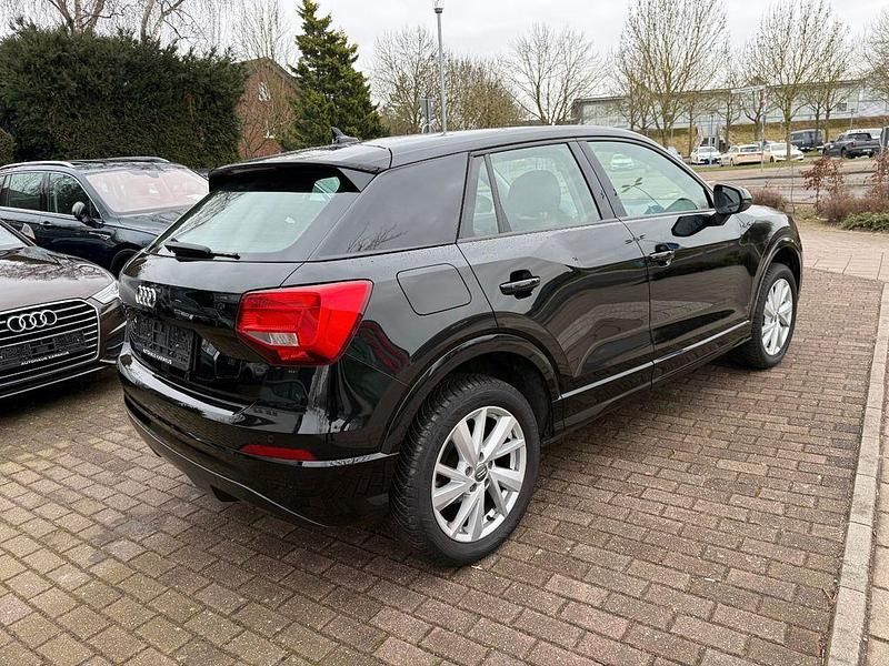 Gebraucht Audi Q2 Sport 150 PS (110 kW) 2019 Mythosschwarz metallic SUV