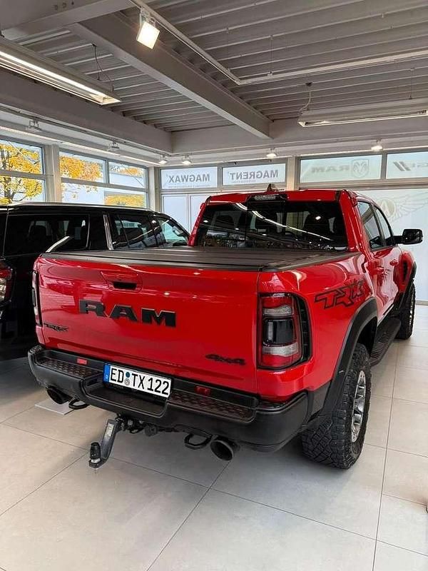 Gebraucht Dodge Ram 711 PS (522 kW) 2022 Rot Abholung