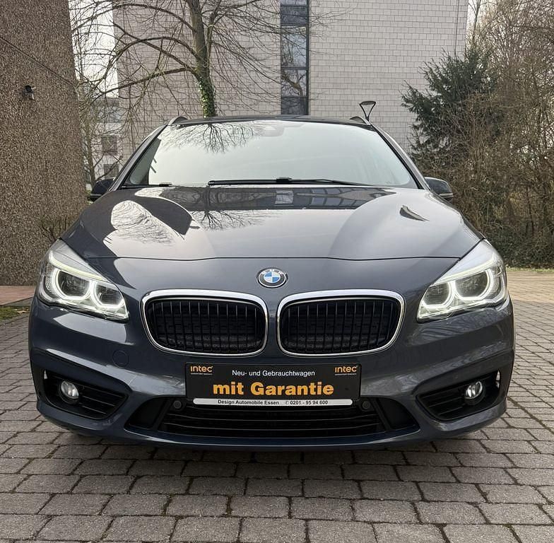 Gebraucht BMW 216 Active Tourer Advantage 116 PS (85 kW) 2017 Grau Van / Kleinbus