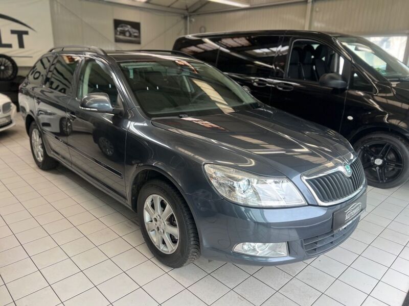 Anthracitegrau metallic Gebraucht 2009 Skoda Octavia Ambiente Kombi | 5.990 € (Teuer) - Bild 1/4