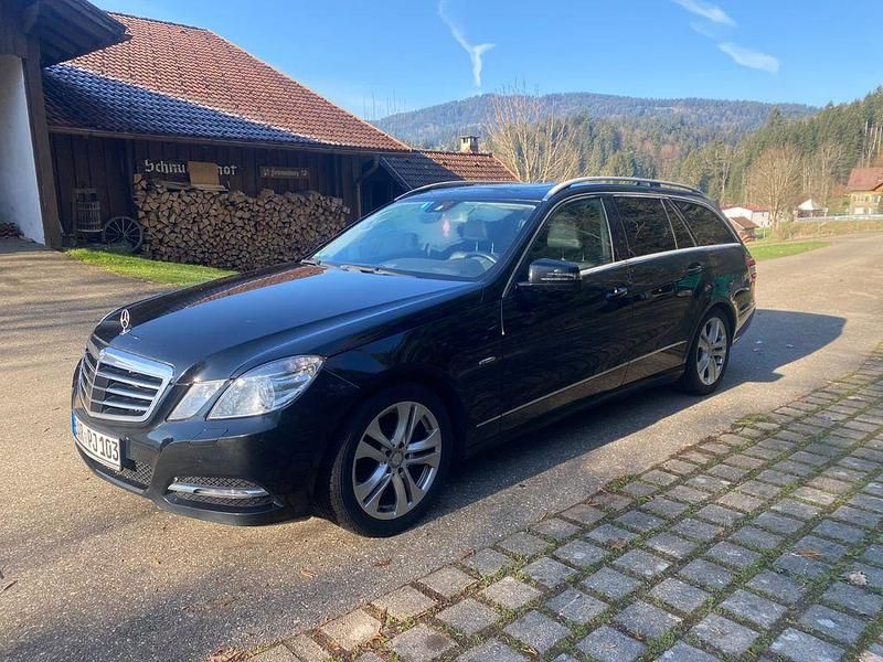 Gebraucht Mercedes 350 265 PS (194 kW) 2011 Schwarz Limousine