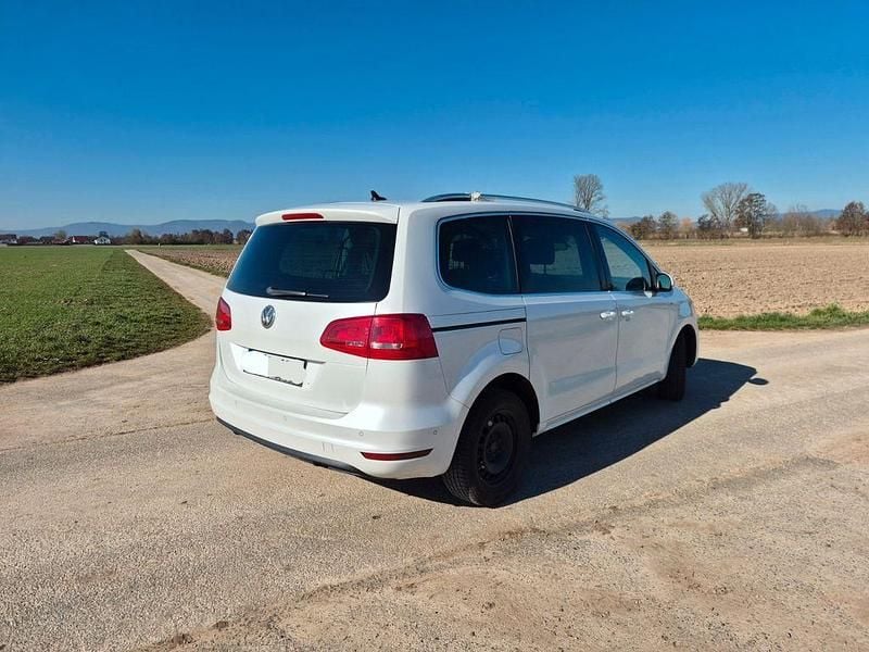 Gebraucht VW Sharan Life 177 PS (130 kW) 2013 Weiß Van / Kleinbus