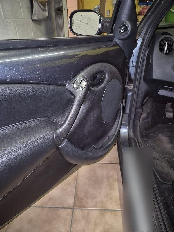 Gebraucht Ford Ka Viva X 69 PS (50 kW) 2005 Grau Kleinwagen