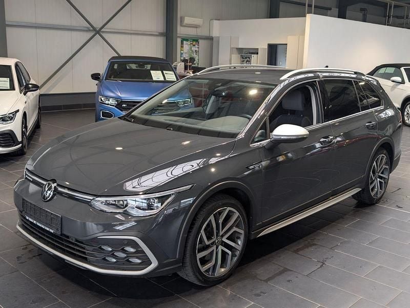 Uranograu Gebraucht 2022 VW Golf Alltrack Kombi | 23.900 € (Guter Preis) - Bild 1/4