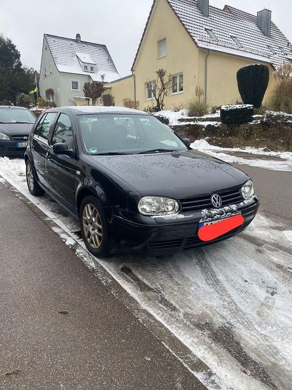 Schwarz Gebraucht 2002 VW Golf Highline Limousine | 3.099 € (Fairer Preis) - Bild 1/4
