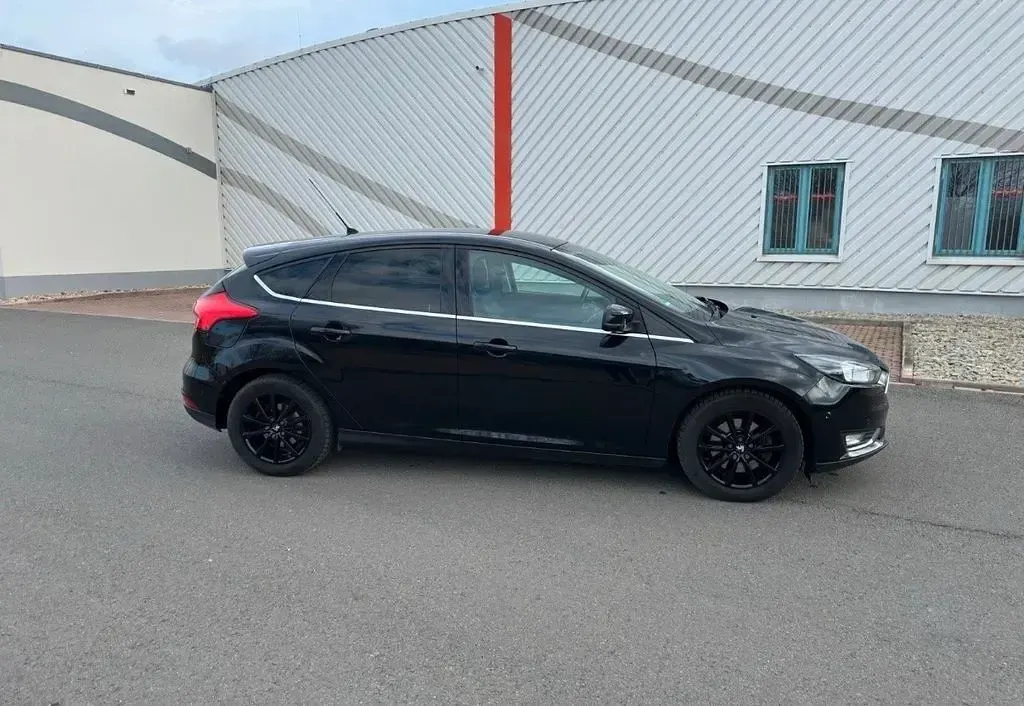 Gebraucht Ford Focus Business Edition 150 PS (110 kW) 2015 Schwarz Limousine