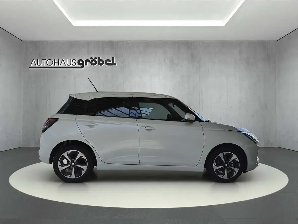 Neu Suzuki Swift Comfort+ 83 PS (61 kW) 2026 Pure white pearl met. Kleinwagen