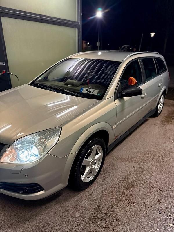 Gebraucht Opel Vectra 150 PS (110 kW) 2005 Silber Kombi
