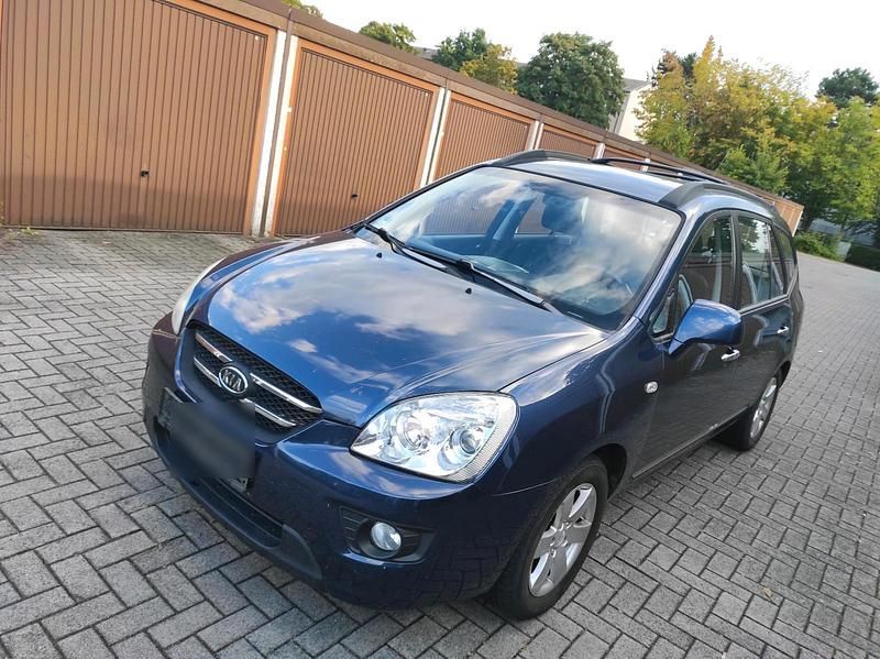 Blau Gebraucht 2008 Kia Carens Van / Kleinbus | 1.750 € (Fairer Preis) - Bild 1/4