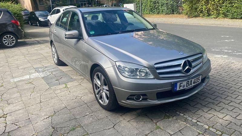 Beige Gebraucht 2008 Mercedes C200 Avantgarde Limousine | 5.000 € (Guter Preis) - Bild 1/4