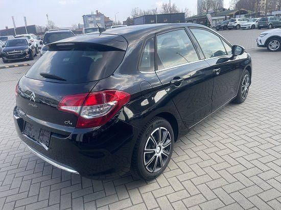 Gebraucht Citroën C4 SELECTION 95 PS (69 kW) 2013 Schwarz Limousine