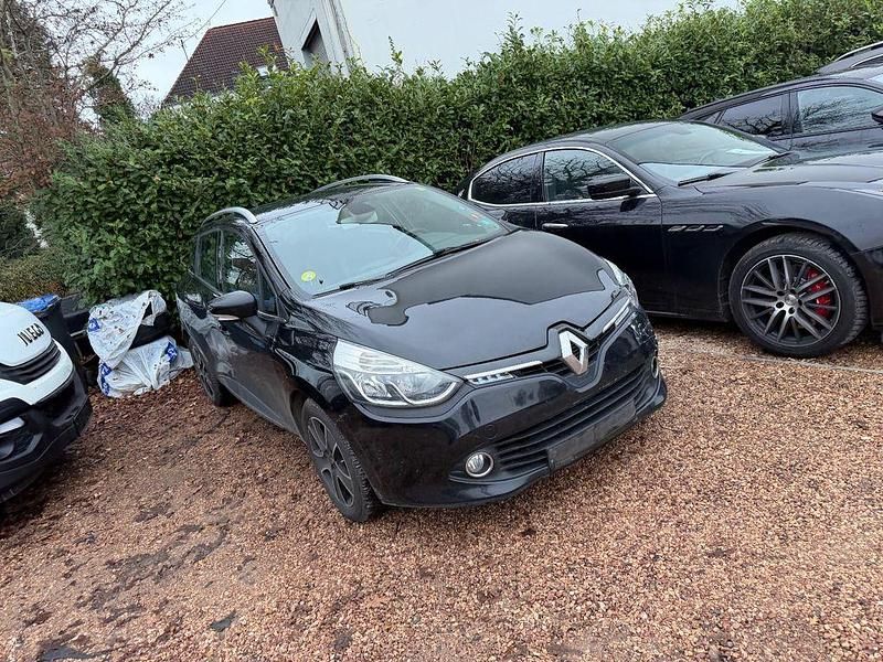 Schwarz Gebraucht 2016 Renault Clio IV Dynamique Limousine | 4.999 € (Guter Preis) - Bild 1/2