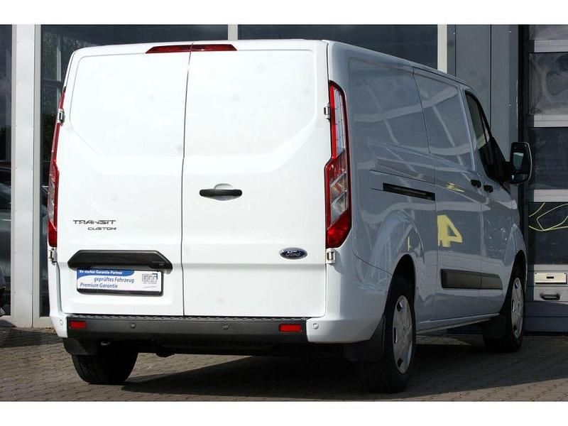 Gebraucht Ford Transit Custom Trend 131 PS (96 kW) 2022 Frostweiß Pickup