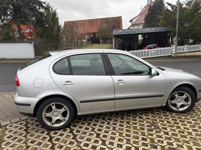 Gebraucht Seat Leon Sport 125 PS (91 kW) 2004 Silber Kleinwagen