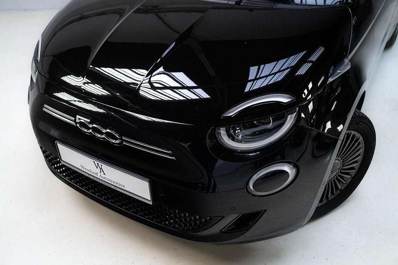 Gebraucht Fiat 500e Icon 86 kW (118 PS) 2021 Schwarz Limousine