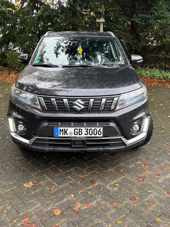 Schwarz Gebraucht 2024 Suzuki Grand Vitara SUV | 31.990 € - Bild 1/4