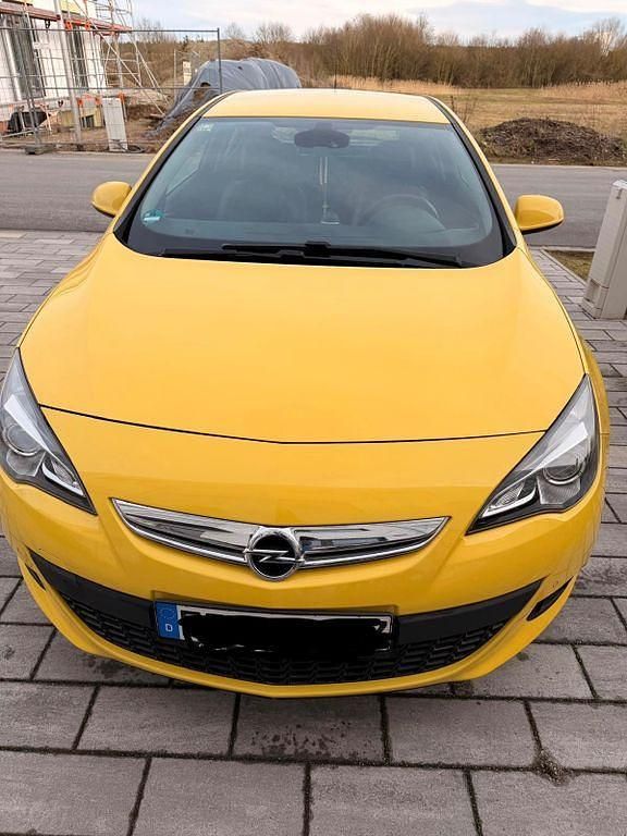 Gebraucht Opel Astra S 136 PS (100 kW) 2015 Gelb Limousine