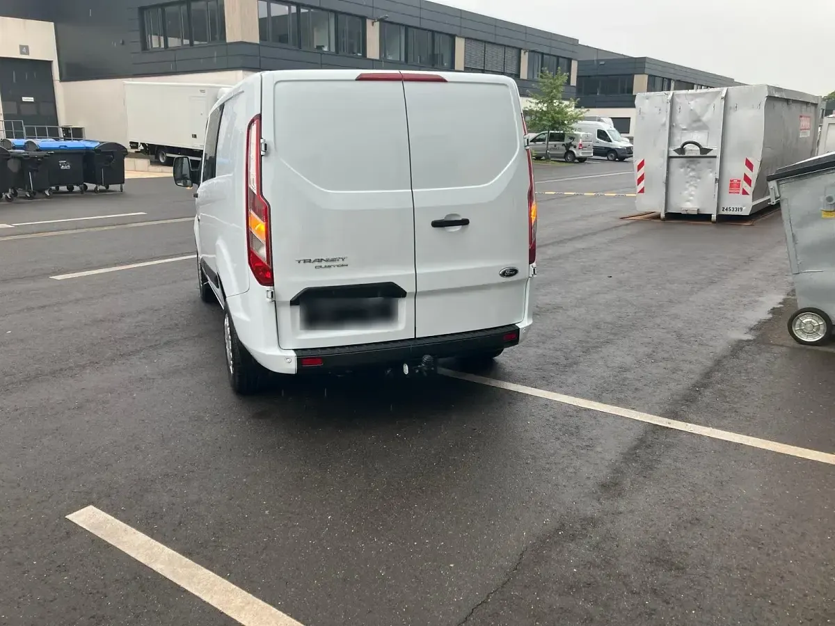 Gebraucht Ford Transit Custom 130 PS (95 kW) 2022 Weiß Kombi