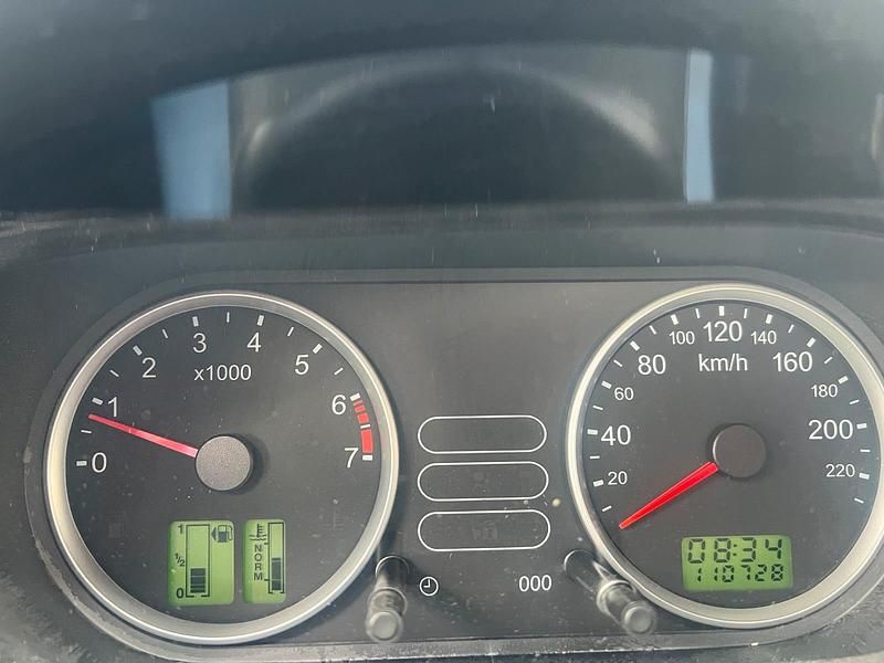 Silber Gebraucht 2004 Ford Fiesta Kleinwagen | 1.300 € (Guter Preis) - Bild 1/4