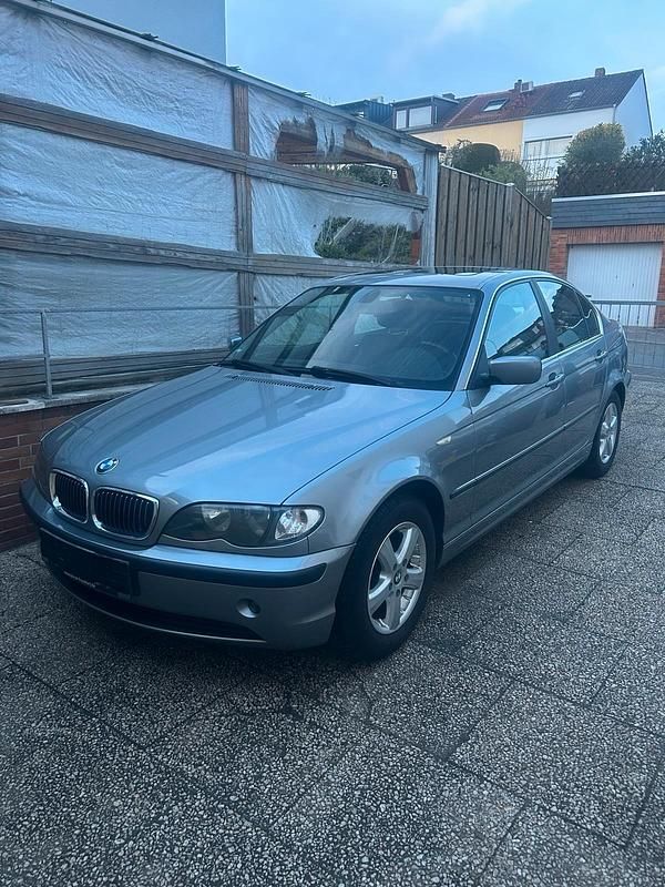 Gebraucht BMW 318 143 PS (105 kW) 2004 Grau Limousine