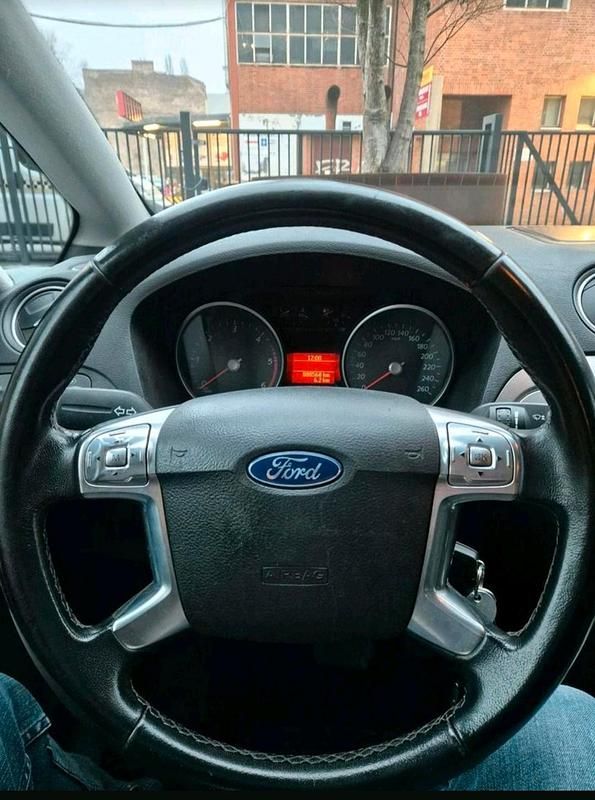 Gebraucht Ford S-MAX S 140 PS (102 kW) 2011 Blau Van / Kleinbus