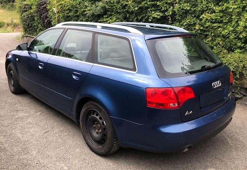 Gebraucht Audi A4 170 PS (125 kW) 2006 Blau Kombi
