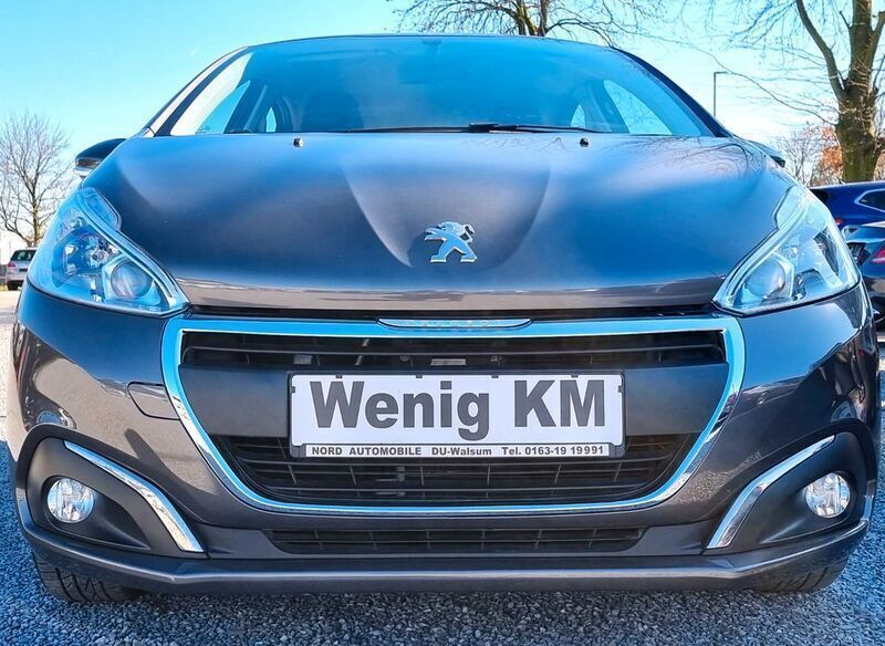 Grau Gebraucht 2018 Peugeot 208 Active Kleinwagen | 7.999 € (Fairer Preis) - Bild 1/4