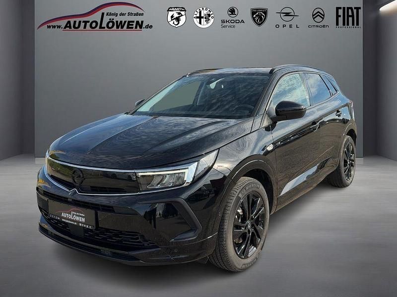 Diamant schwarz (metallic) Gebraucht 2022 Opel Grandland X GS Line SUV | 20.980 € (Guter Preis) - Bild 1/4