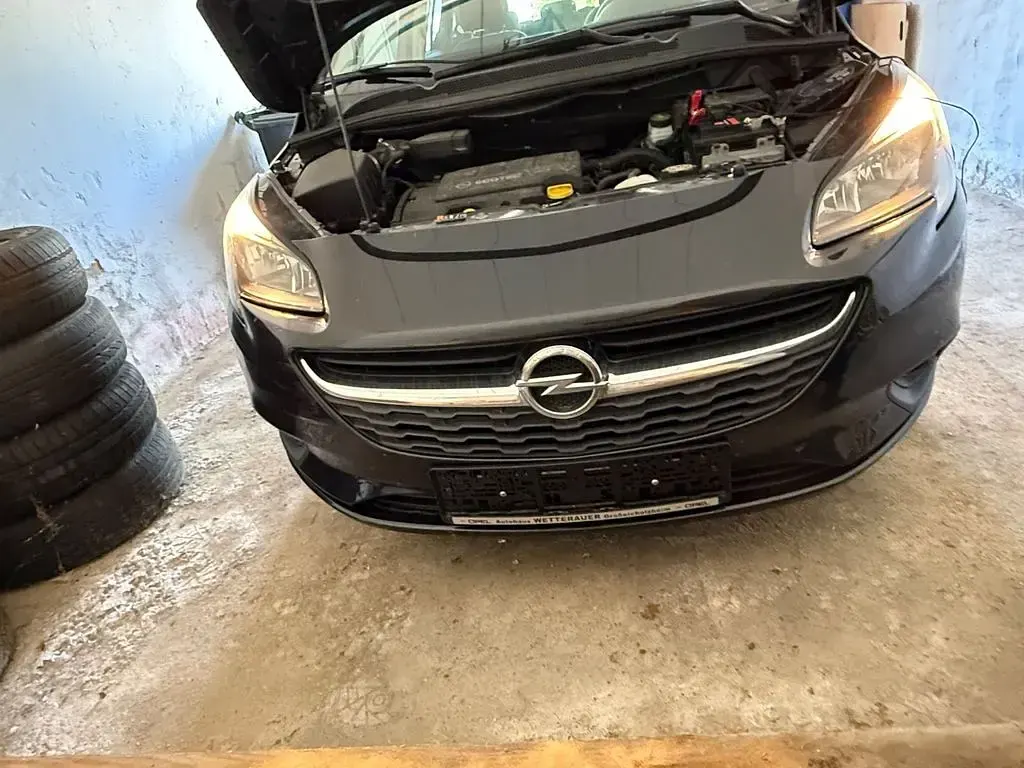 Gebraucht Opel Corsa drive 101 PS (74 kW) 2016 Schwarz Kleinwagen