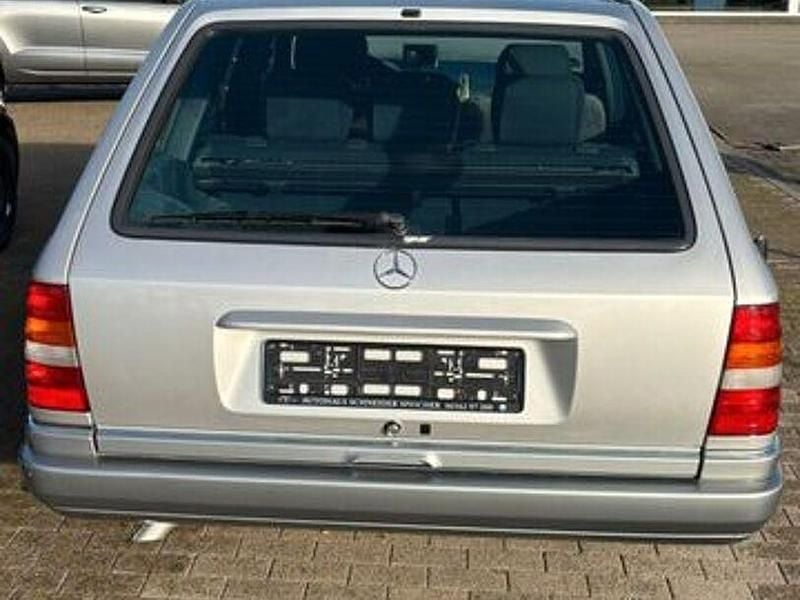 Gebraucht Mercedes 280 1995 Brillantsilber Kombi