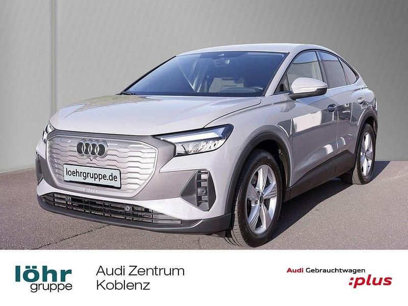 Grau Gebraucht 2022 Audi Q4 Sportback e-tron Comfort SUV | 29.980 € (Fairer Preis) - Bild 1/4