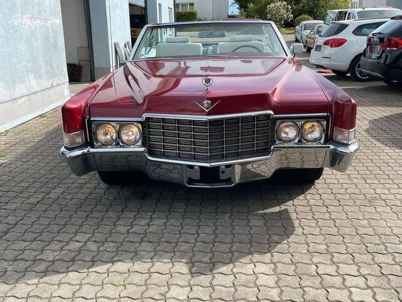 Rot Gebraucht 1969 Cadillac Deville Cabrio | 28.500 € - Bild 1/4