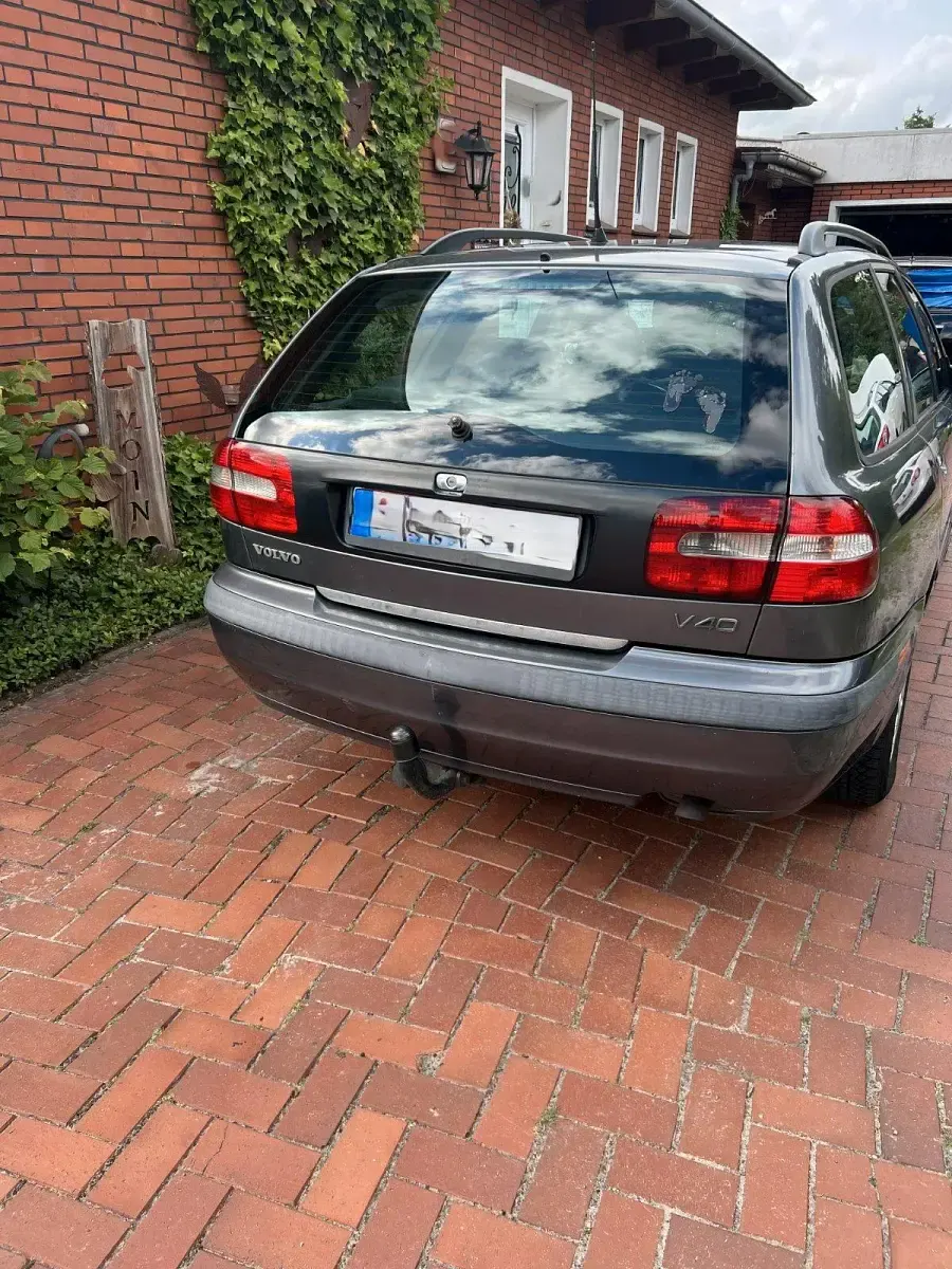 Gebraucht Volvo V40 102 PS (75 kW) 2002 Grau Kombi