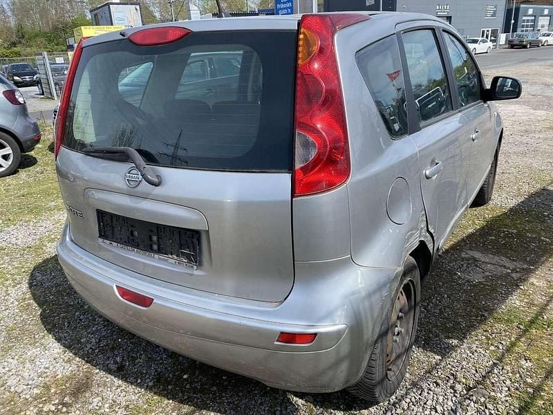 Gebraucht Nissan Note Acenta 88 PS (64 kW) 2008 Gold Kleinwagen