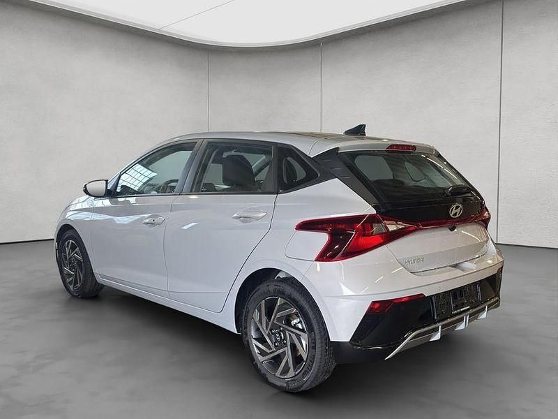 Neu Hyundai i20 Trend 101 PS (74 kW) 2026 Lumen grey mineraleffekt Kleinwagen