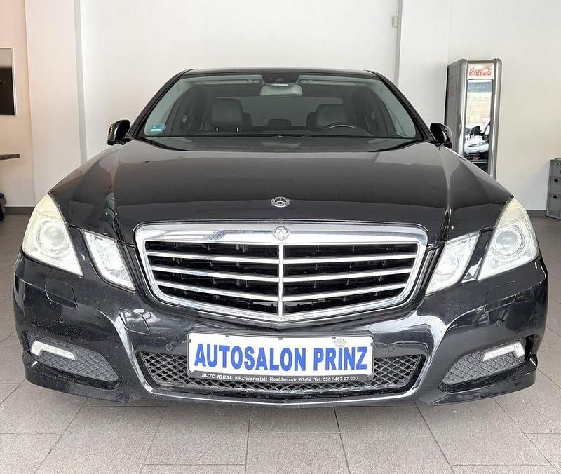 Gebraucht Mercedes E250 204 PS (150 kW) 2009 Schwarz Limousine