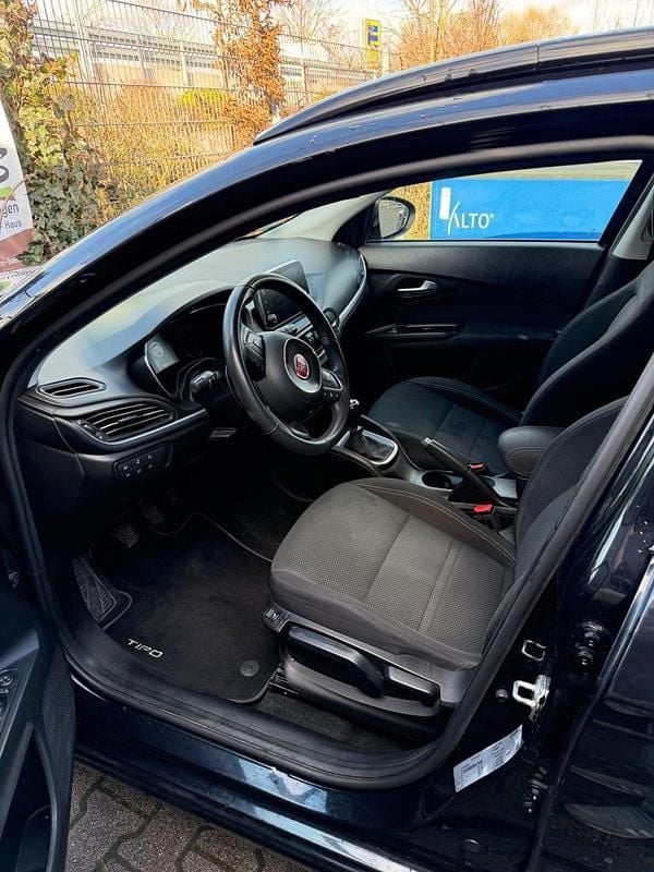 Gebraucht Fiat Tipo Lounge 120 PS (88 kW) 2017 Schwarz Kombi