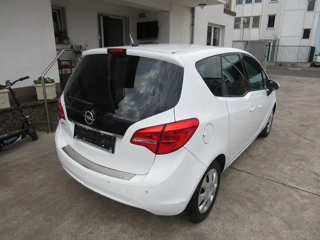 Gebraucht Opel Meriva drive 120 PS (88 kW) 2016 Weiß Van / Kleinbus