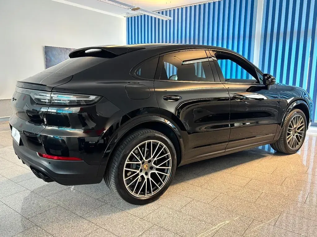 Gebraucht Porsche Cayenne Platinum Edition 462 PS (339 kW) 2022 Schwarz SUV