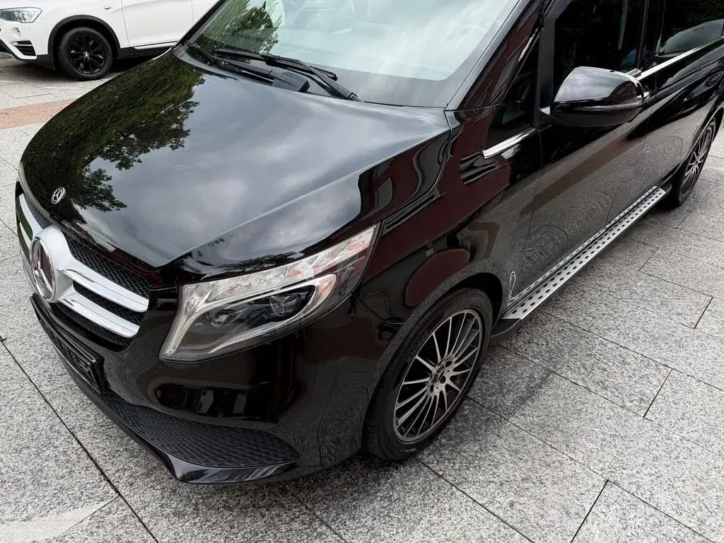 Gebraucht Mercedes V300 Edition 239 PS (175 kW) 2019 Schwarz Van / Kleinbus