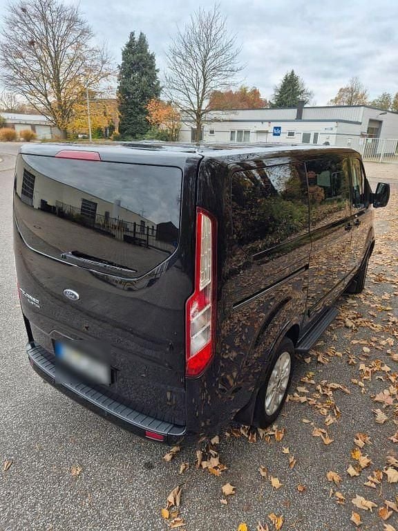 Gebraucht Ford Tourneo Titanium 131 PS (96 kW) 2020 Schwarz Van / Kleinbus